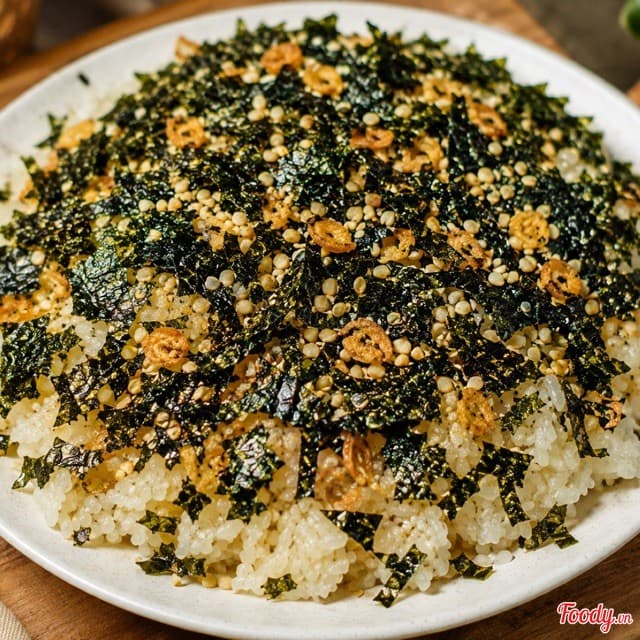 Xôi rắc rong biển